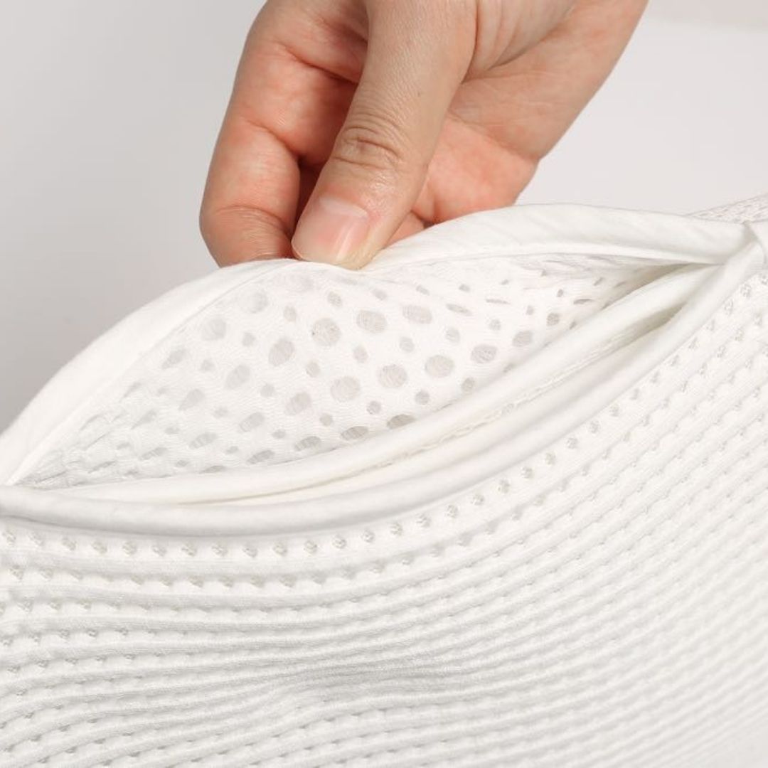 Bonbijou Snug Washable Infant Pillow