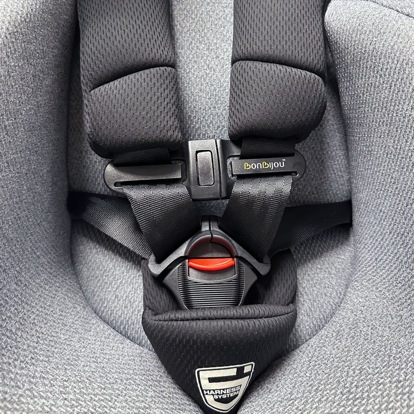 Bonbijou Chest Clip