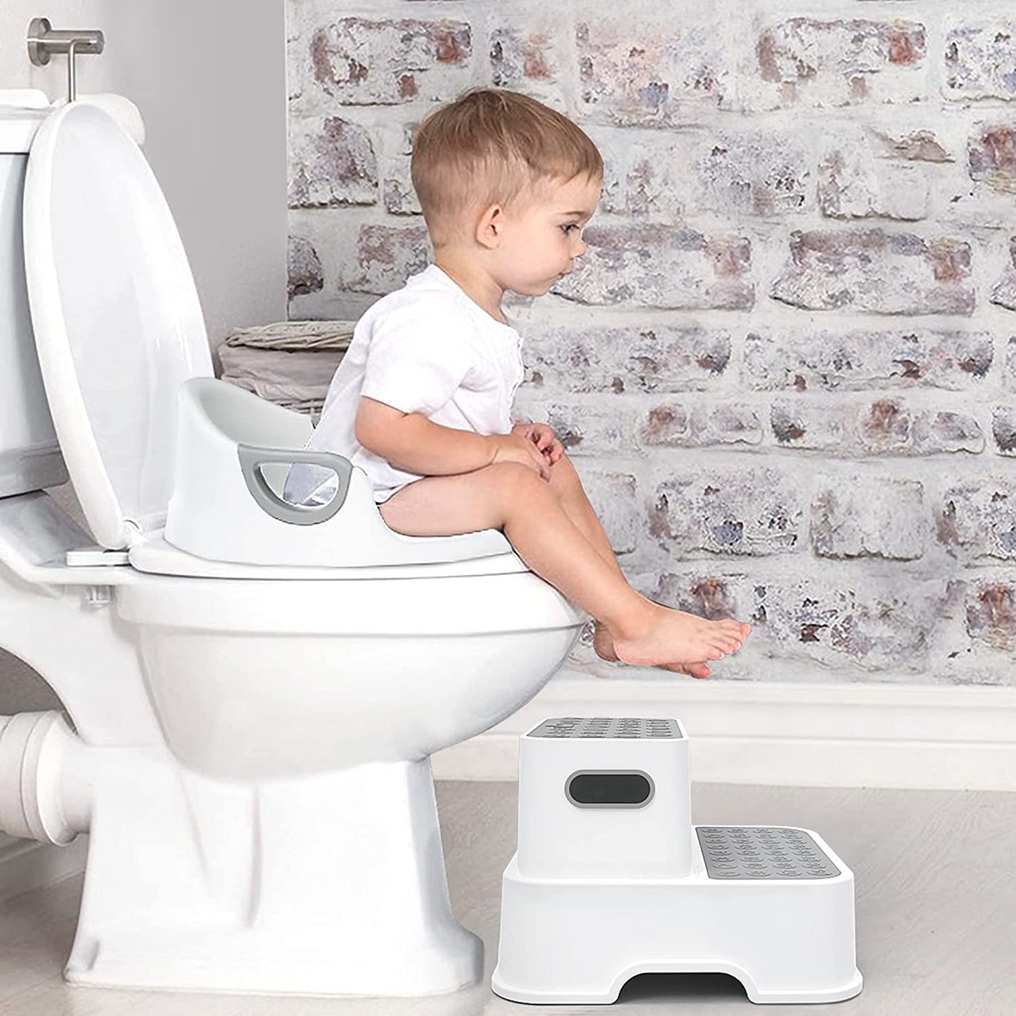 Bonbijou Learn-To-Go Potty Seat With Handle, Grey